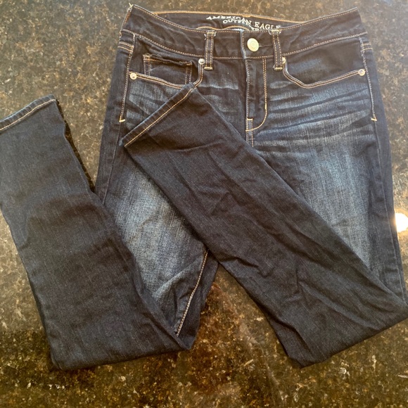American Eagle Dark Wash Skinny Jeans - Picture 1 of 1
